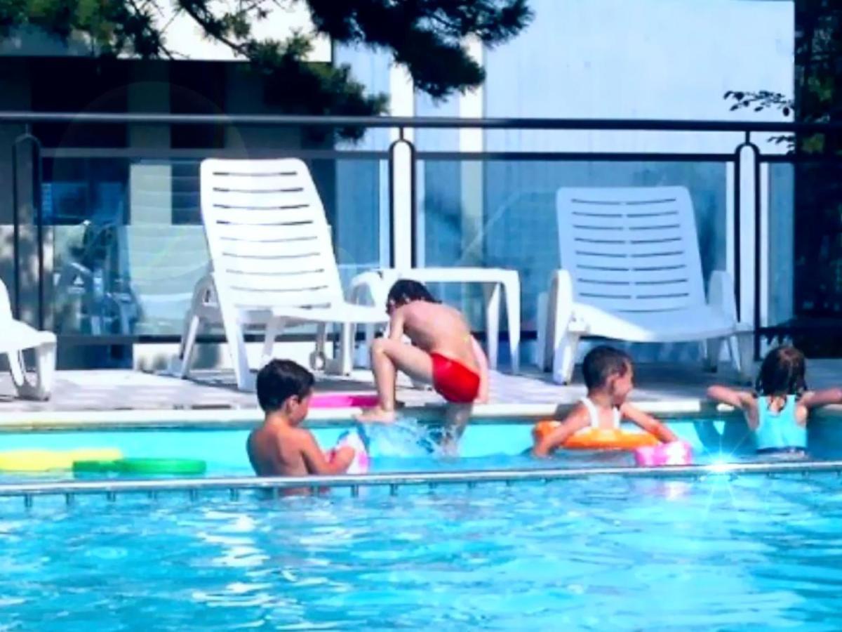 Poolside Comfort - Beahost Bibione